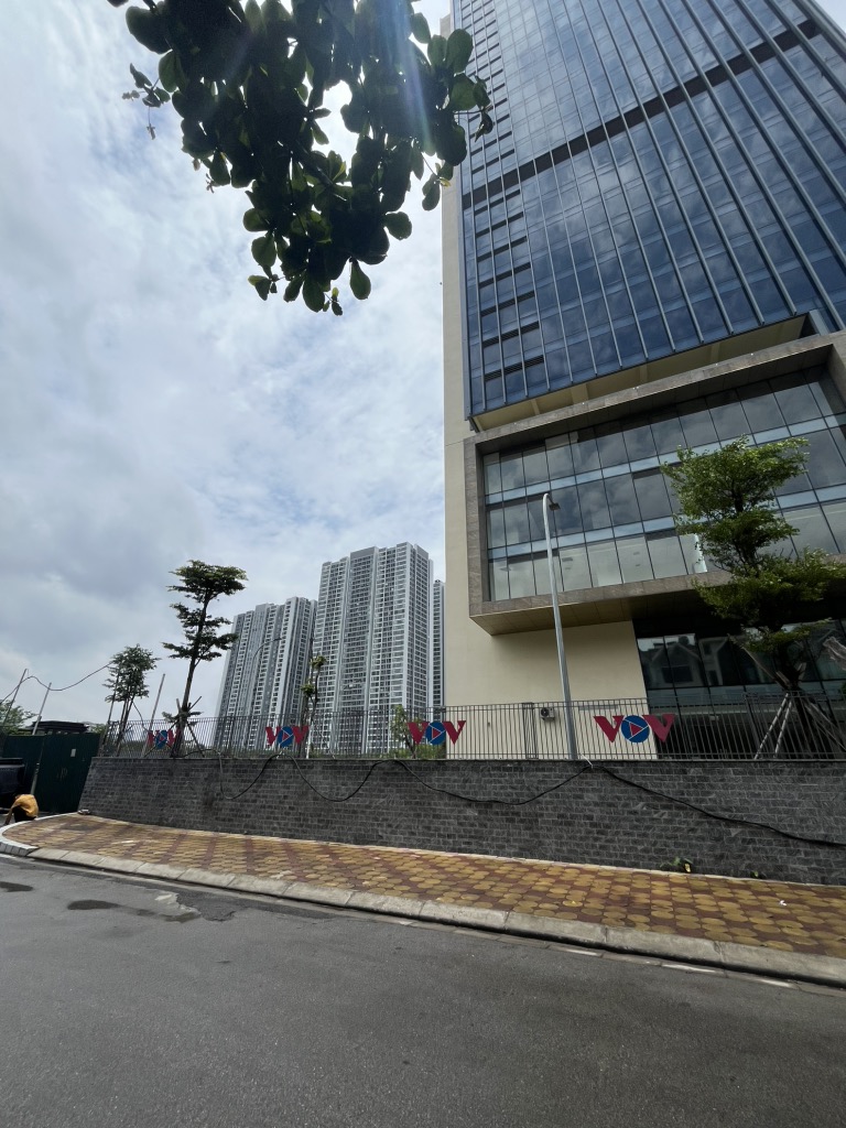 Bán nhà Lương Thế Vinh - diện tích 90m2 4 tầng - Vị trí đắc địa gần Vinhomes Green Bay - giá 34 tỷ