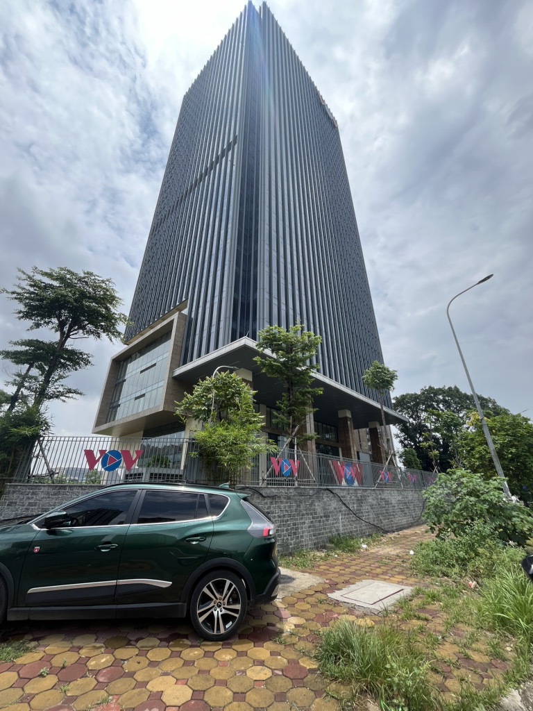 Bán nhà Lương Thế Vinh - diện tích 90m2 4 tầng - Vị trí đắc địa gần Vinhomes Green Bay - giá 34 tỷ