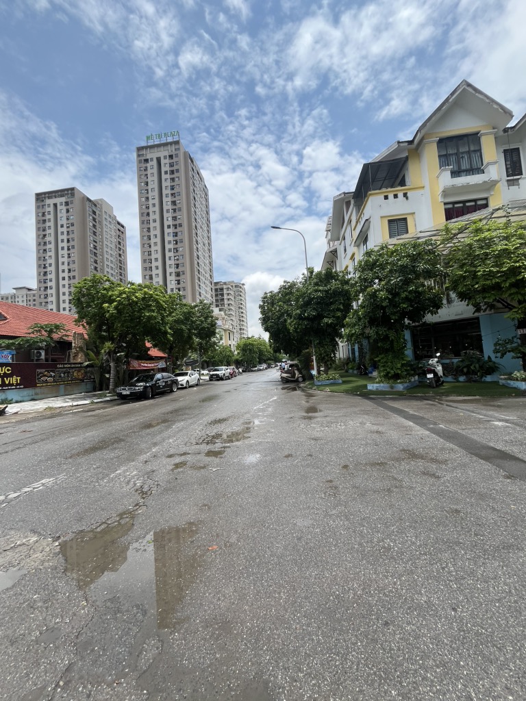 Bán nhà Lương Thế Vinh - diện tích 90m2 4 tầng - Vị trí đắc địa gần Vinhomes Green Bay - giá 34 tỷ