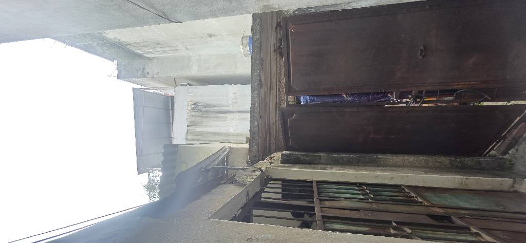 Bán nhà Tân Mai - diện tích 100m2 3 tầng - Mặt ngõ thông đường ôtô tránh - giá 25 tỷ