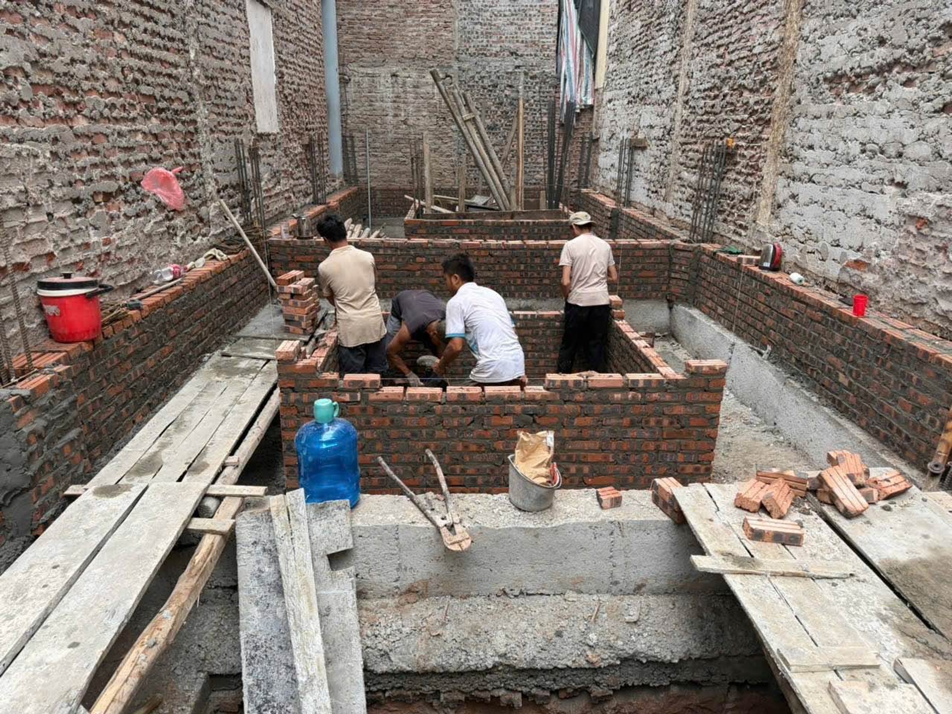 Bán nhà Định Công Hạ - diện tích 75m2 7 tầng - Ô tô đỗ cửa - giá 21 tỷ