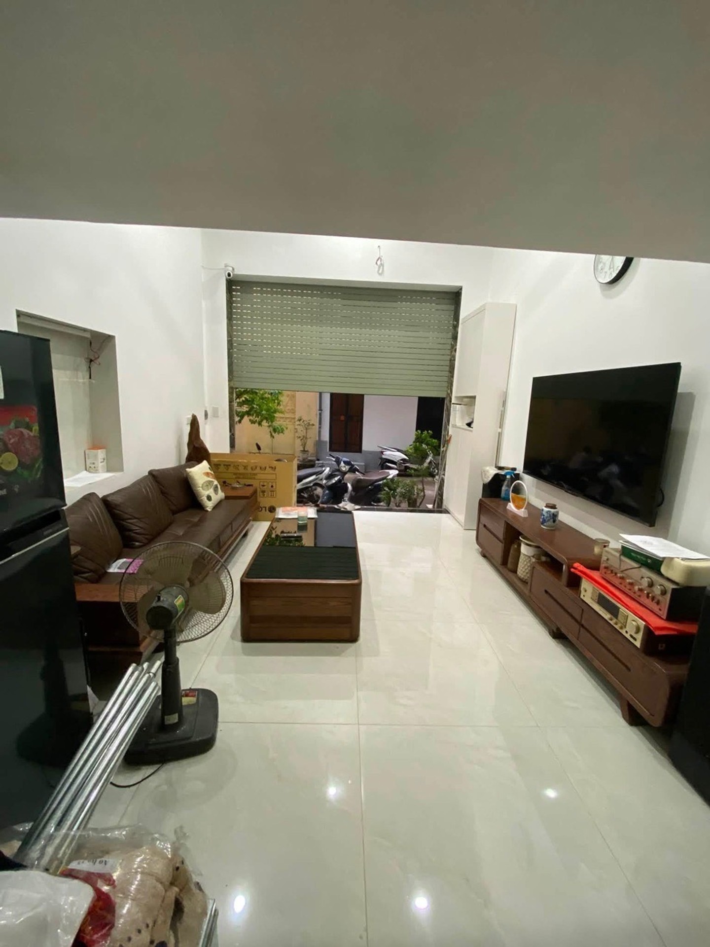 Bán nhà Tân Mai - diện tích 30m2 3 tầng - ô tô tránh - giá 4,8 tỷ