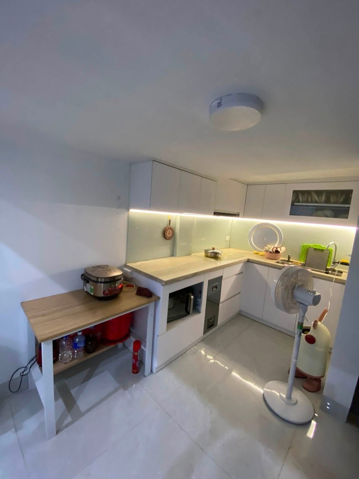 Bán nhà Tân Mai - diện tích 30m2 3 tầng - ô tô tránh - giá 4,8 tỷ