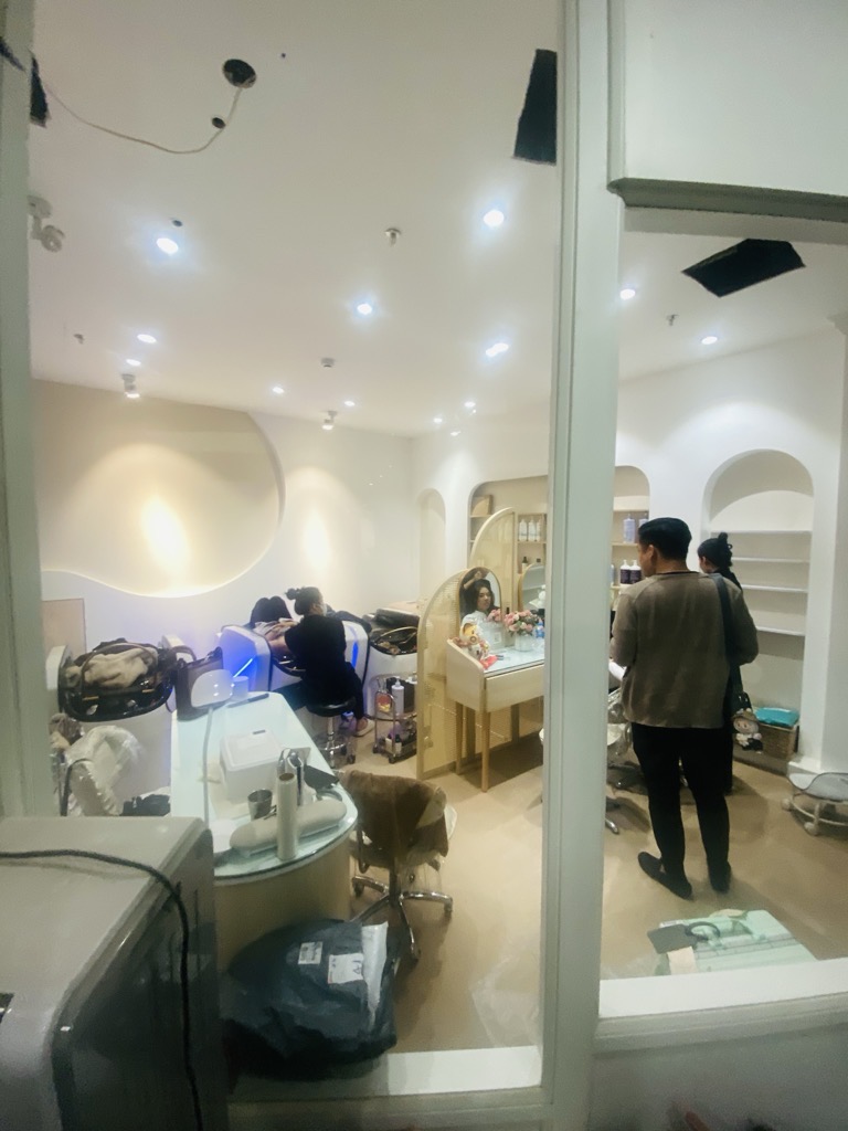 Bán nhà Tuệ Tĩnh - diện tích 100m2 7 tầng - Đang cập nhật - giá 65 tỷ