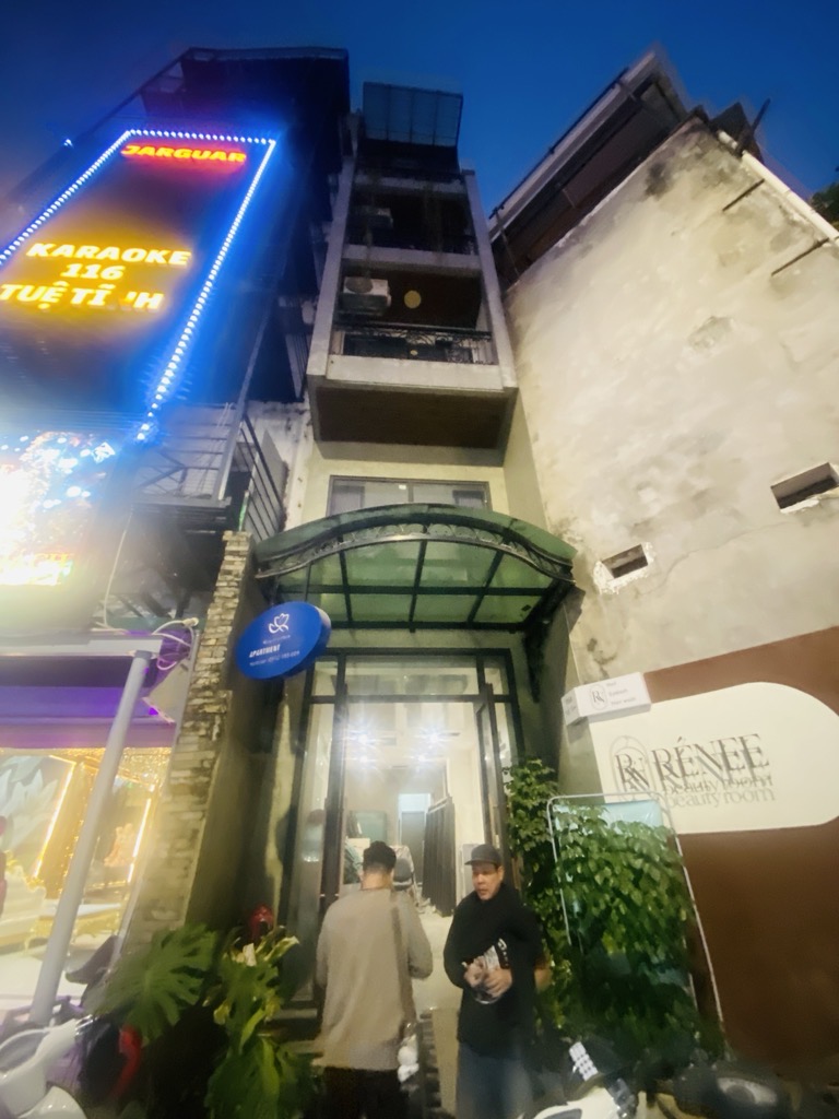 Bán nhà Tuệ Tĩnh - diện tích 100m2 7 tầng - Đang cập nhật - giá 65 tỷ