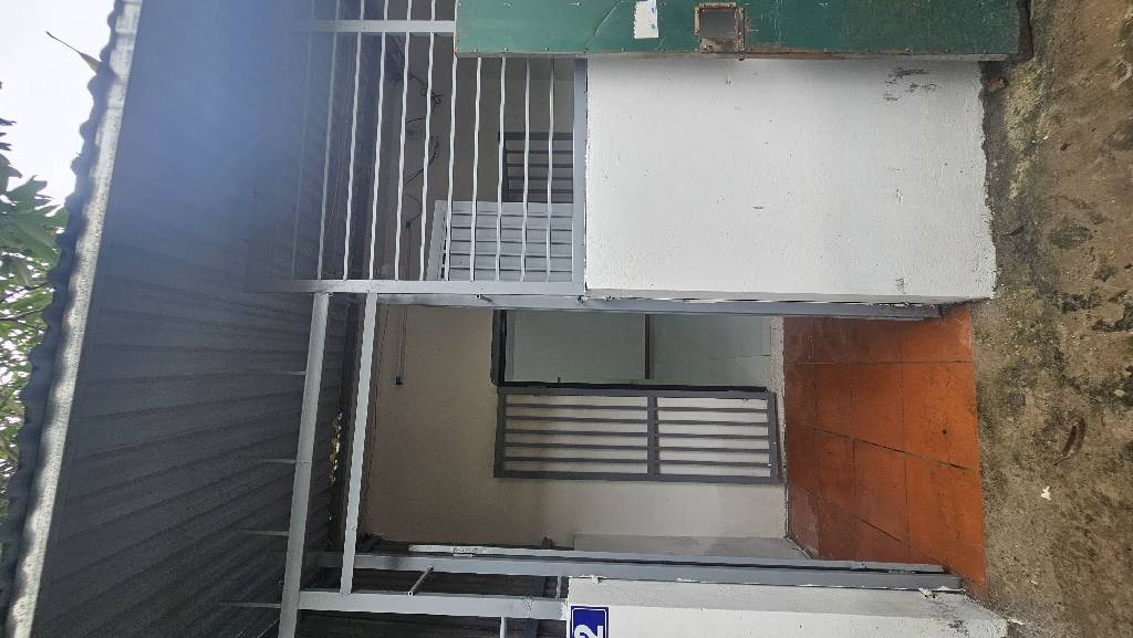 Bán nhà Thúy Lĩnh - diện tích 45m2 2 tầng - ô tô đỗ cửa - giá 2 tỷ