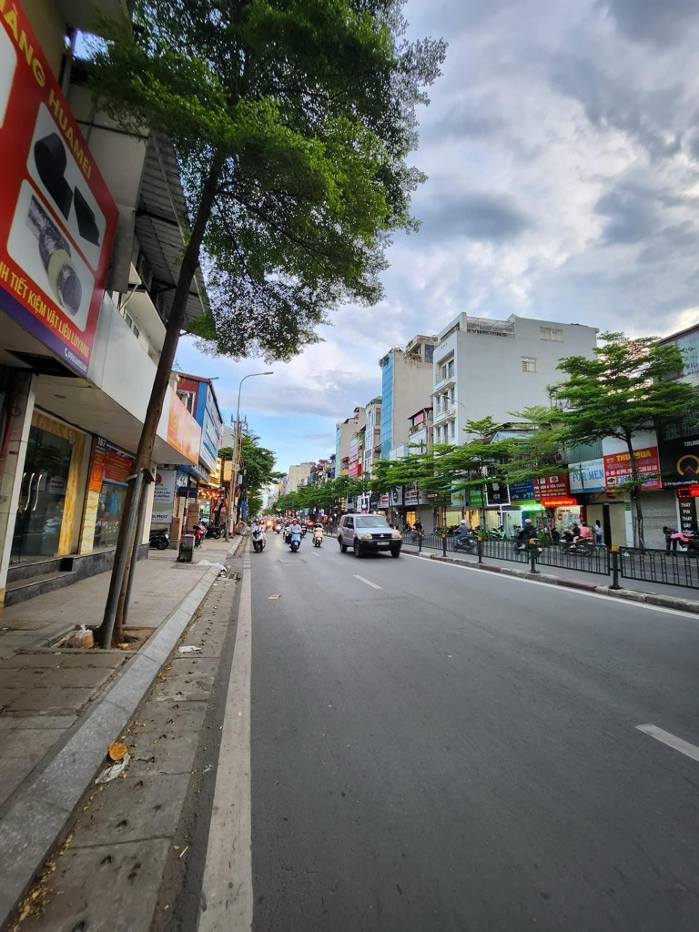 Bán nhà Nguyễn Lương Bằng - diện tích 114m2 5 tầng - Mặt phố kinh doanh sầm uất - giá 57 tỷ