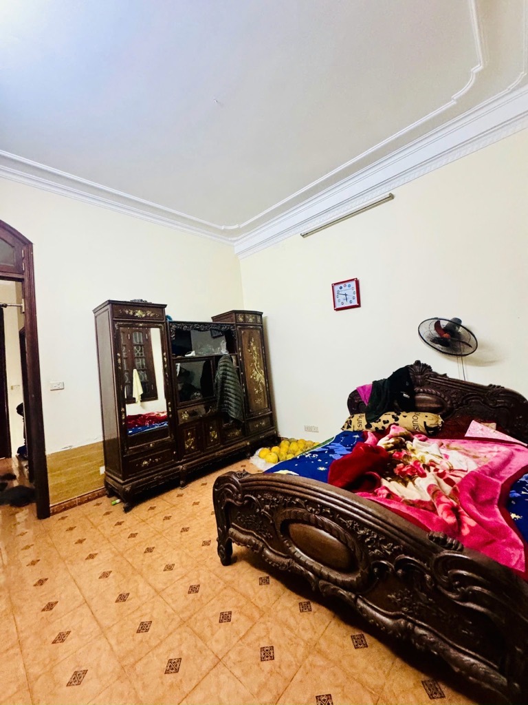 Bán nhà Đại Lộ Thăng Long - diện tích 118m2 3 tầng - ô tô tránh - giá 37,7 tỷ