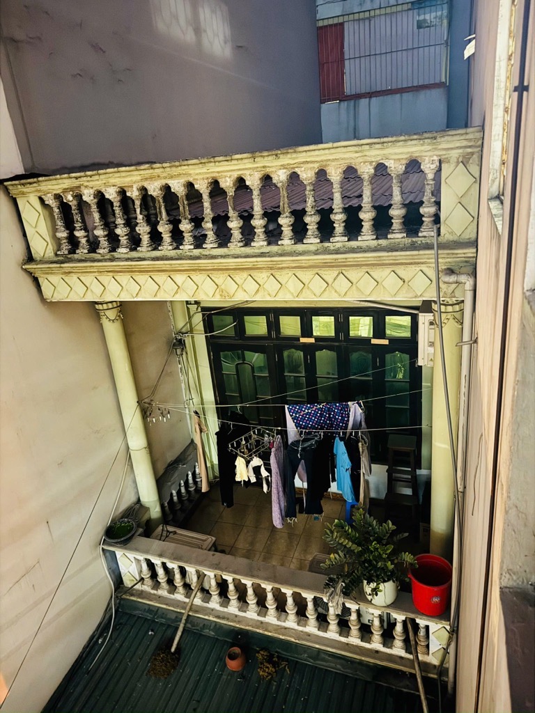 Bán nhà Đại Lộ Thăng Long - diện tích 118m2 3 tầng - ô tô tránh - giá 37,7 tỷ