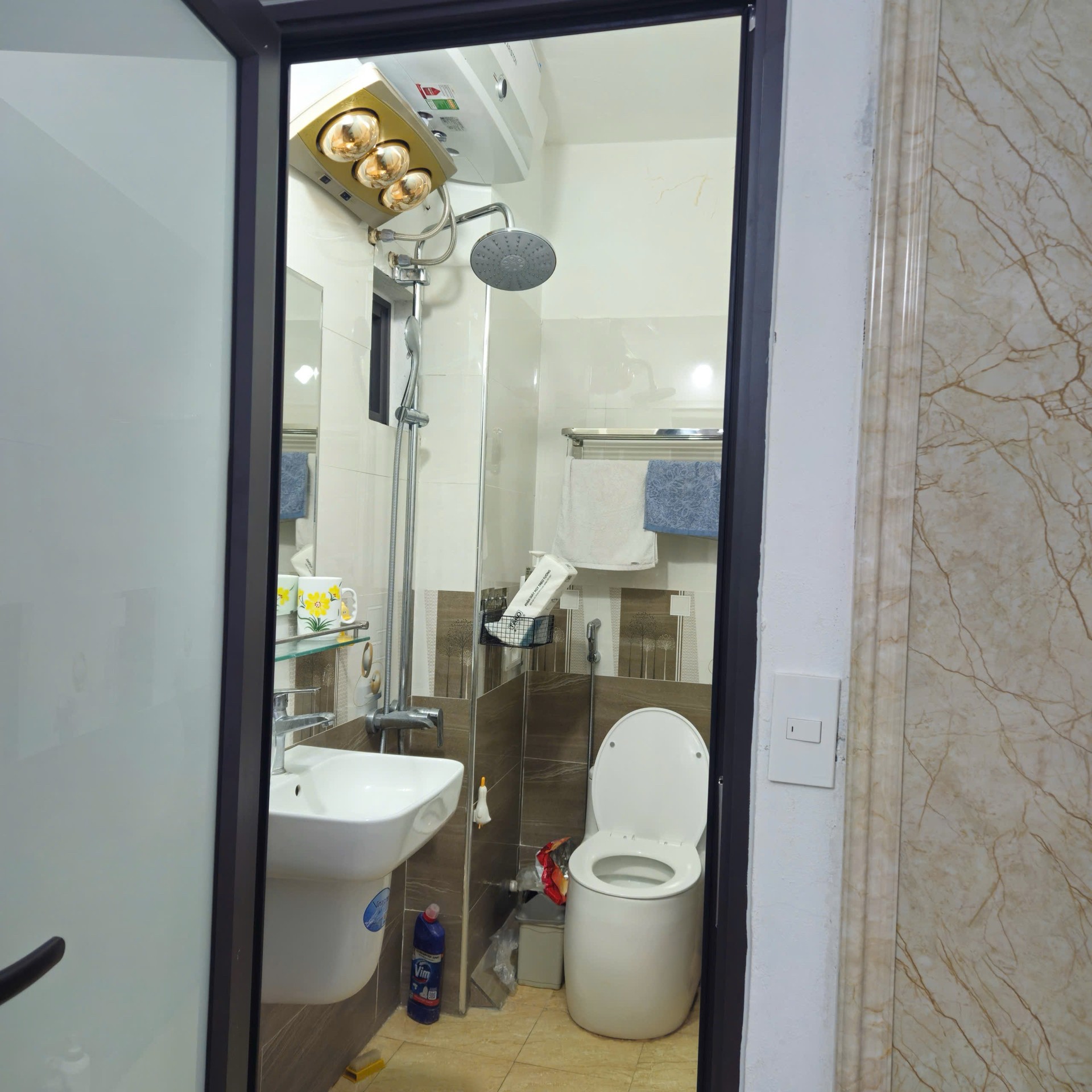 Bán nhà Quốc Bảo - diện tích 30m2 6 tầng - ô tô tránh - giá 12 tỷ