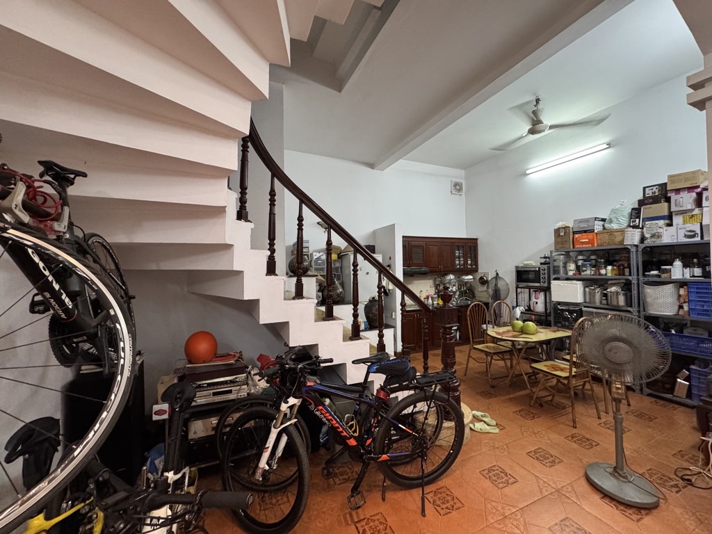 Bán nhà Kim Ngưu - diện tích 140m2 3 tầng - Biệt thự sân vườn - giá 48,6 tỷ