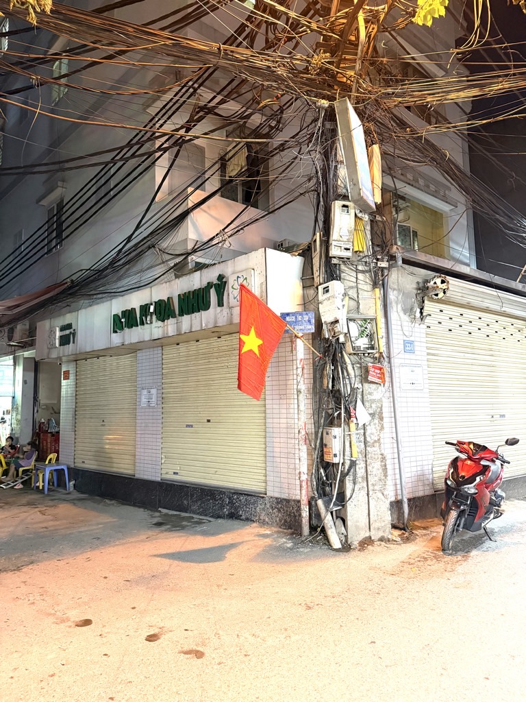 Bán nhà Lê Trọng Tấn - diện tích 30m2 5 tầng - Chính chủ vuông đẹp - giá 8,2 tỷ