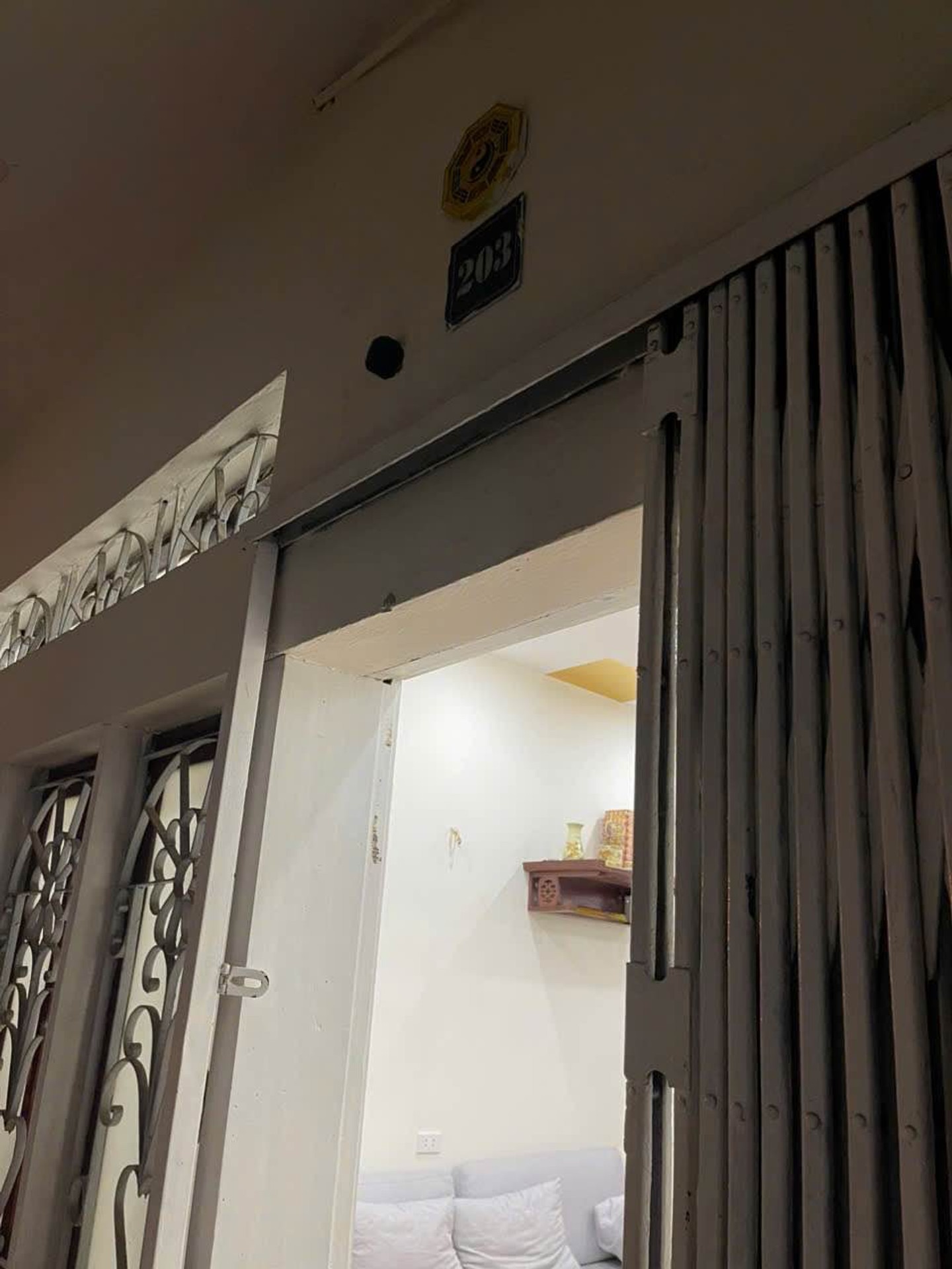 Bán nhà Trương Định - diện tích 28m2 2 tầng - gần ô tô - giá 4,3 tỷ