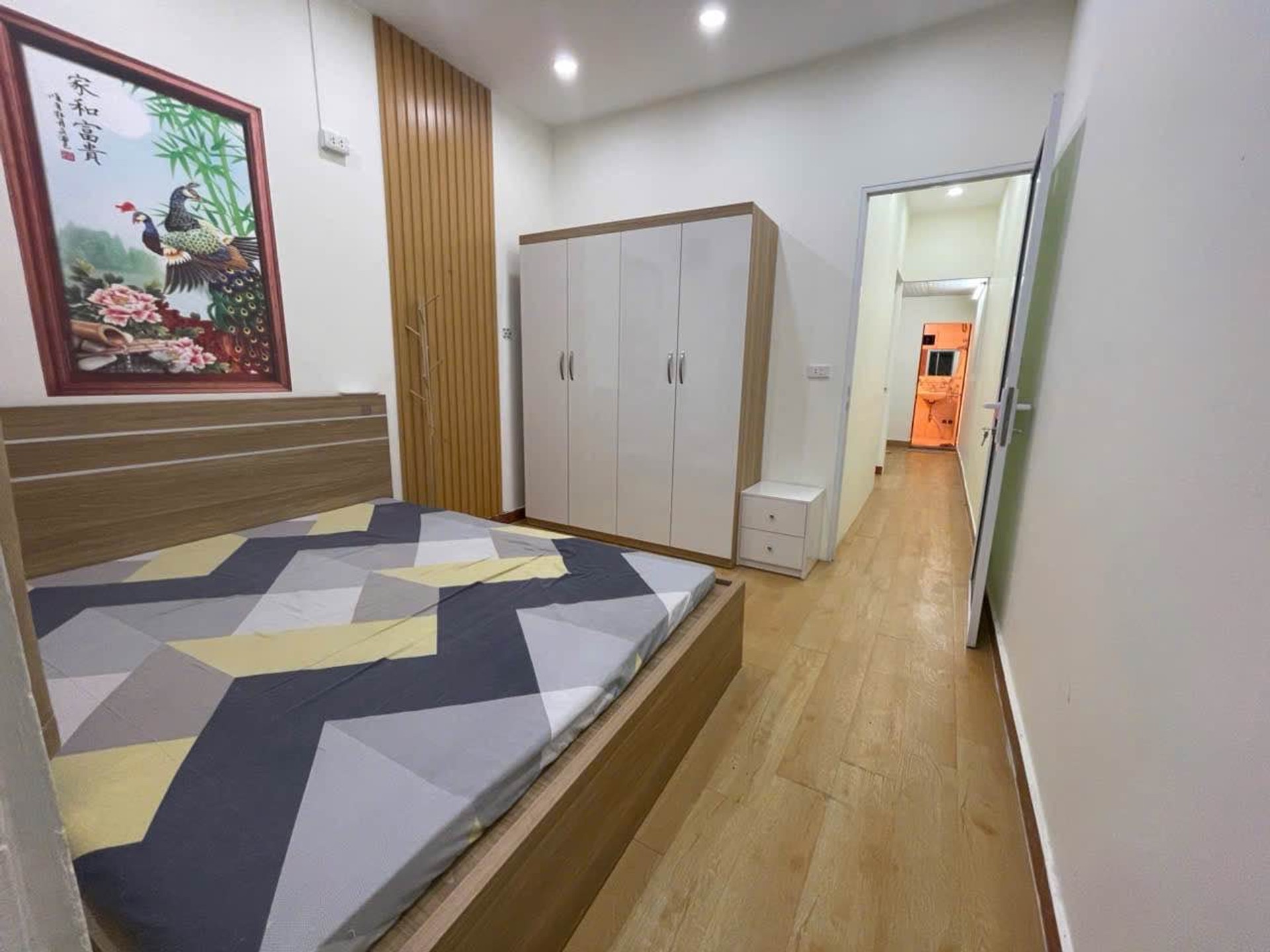 Bán nhà Trương Định - diện tích 28m2 2 tầng - gần ô tô - giá 4,3 tỷ