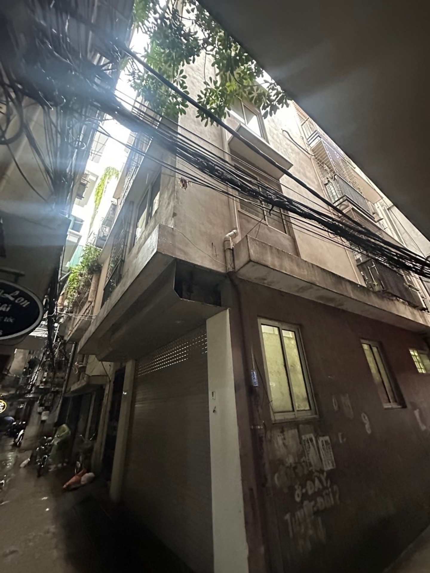 Bán nhà Đồng Nhân - diện tích 48m2 3 tầng - Ngõ thông thoáng, gần Hồ HBT - giá 11,5 tỷ