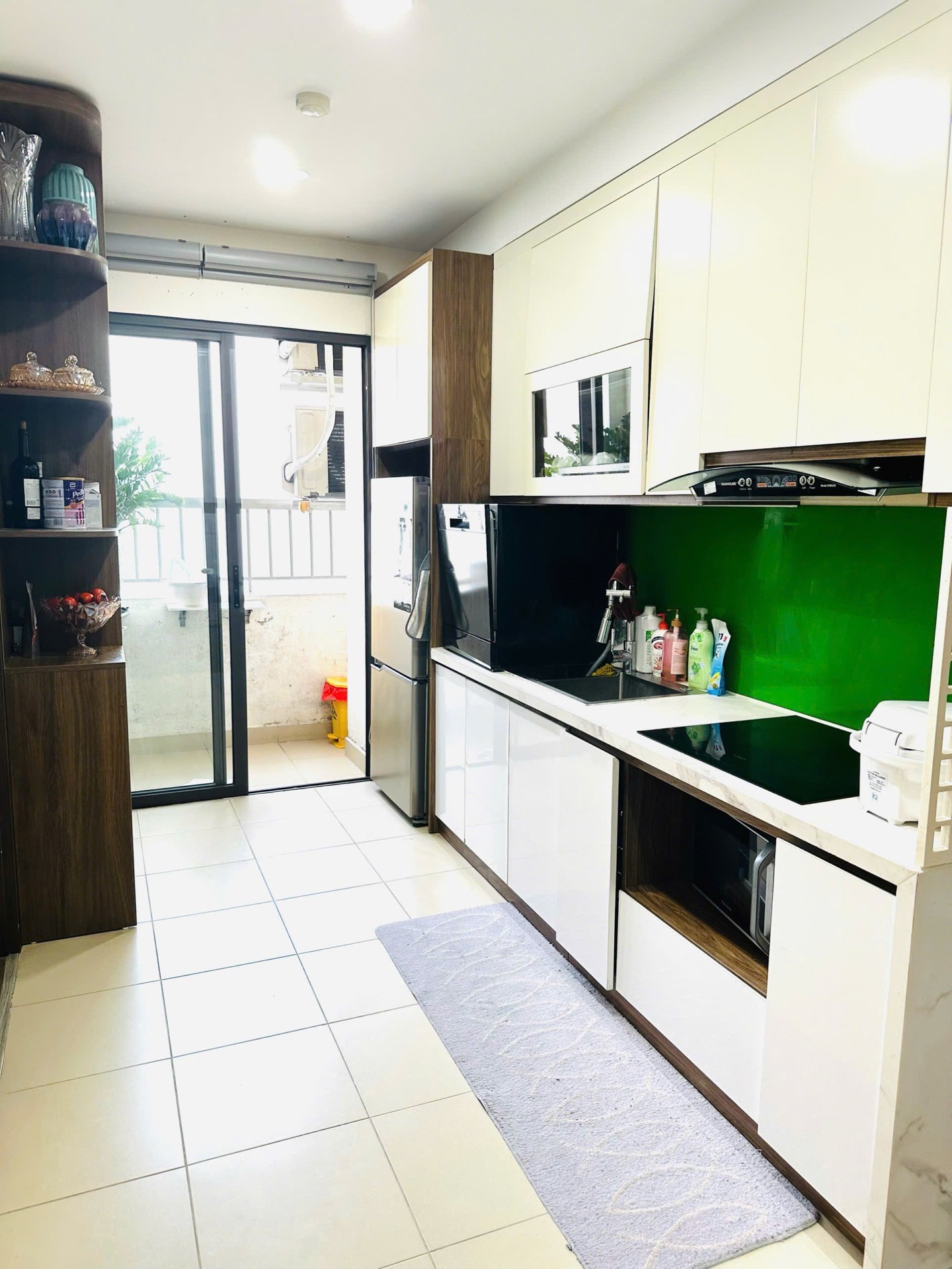 Bán nhà Ngọc Hồi - diện tích 70m2 30 tầng - Căn hộ view hồ Linh Đàm - giá 10,1 tỷ