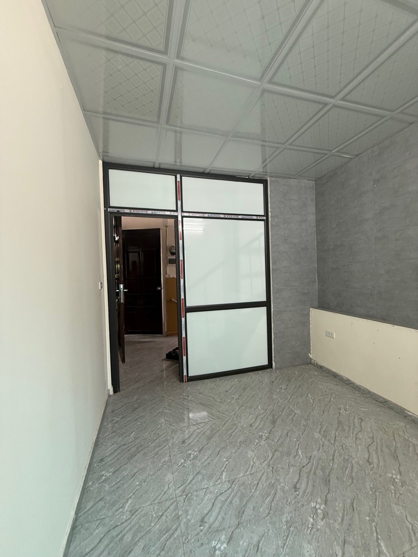 Bán nhà Hoàng Đạo Thành - diện tích 100m2 2 tầng - Ô tô - giá 6,9 tỷ