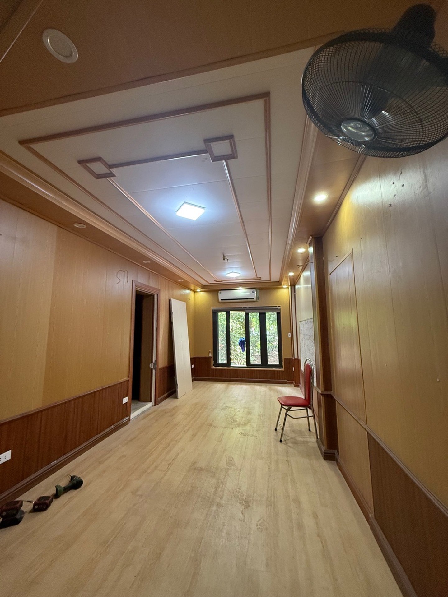 Bán nhà Hoàng Đạo Thành - diện tích 100m2 2 tầng - Ô tô - giá 6,9 tỷ