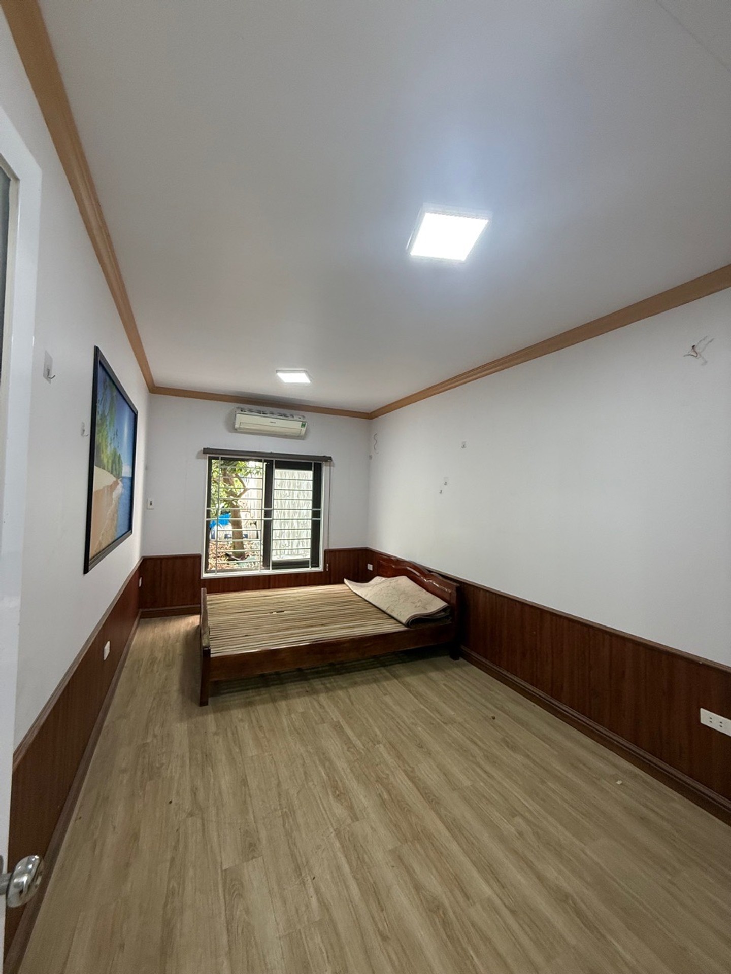 Bán nhà Hoàng Đạo Thành - diện tích 100m2 2 tầng - Ô tô - giá 6,9 tỷ