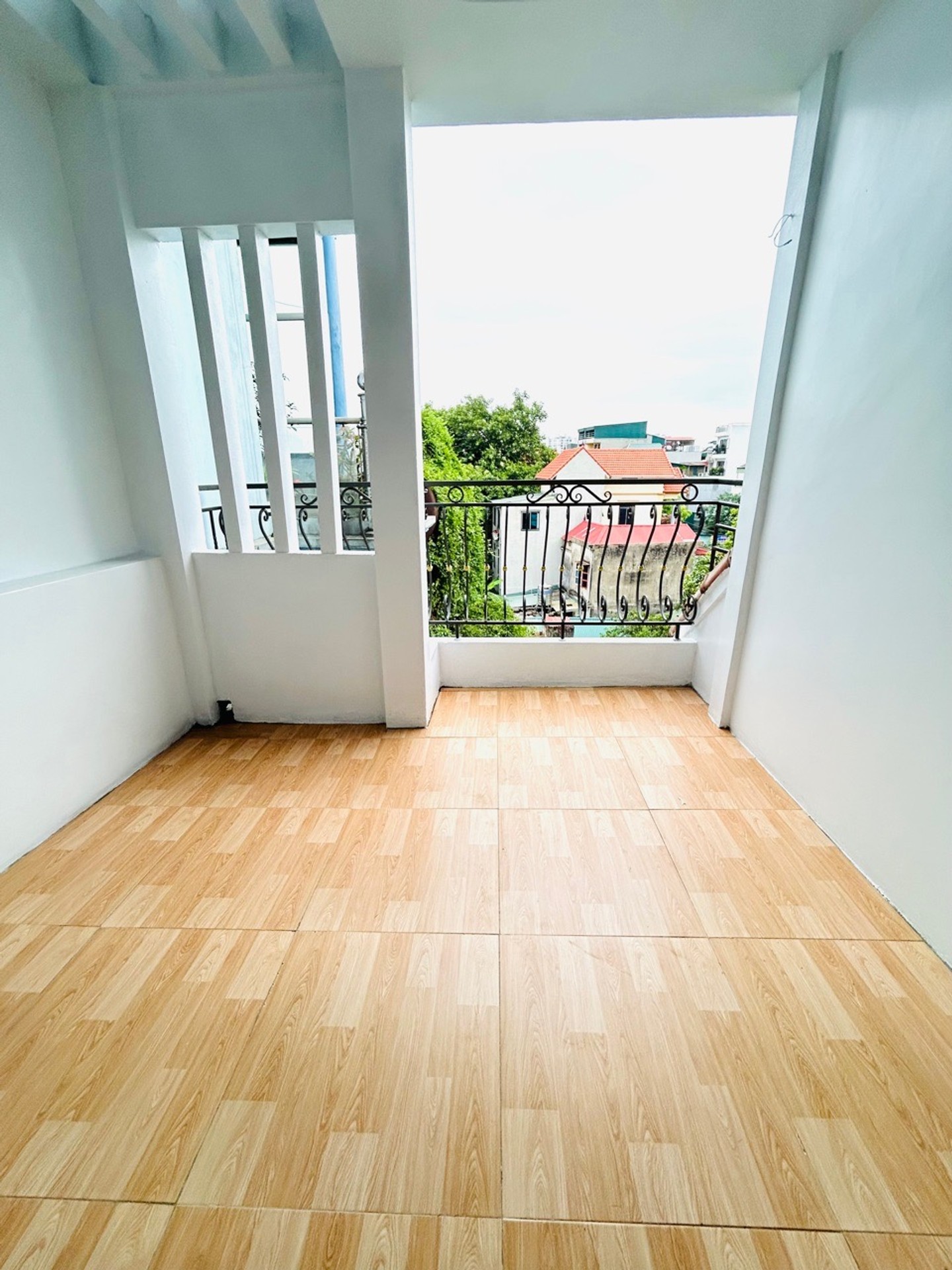 Bán nhà Nam Dư - diện tích 47m2 5 tầng - Nhà đẹp thơm mùi sơn - giá 10,5 tỷ