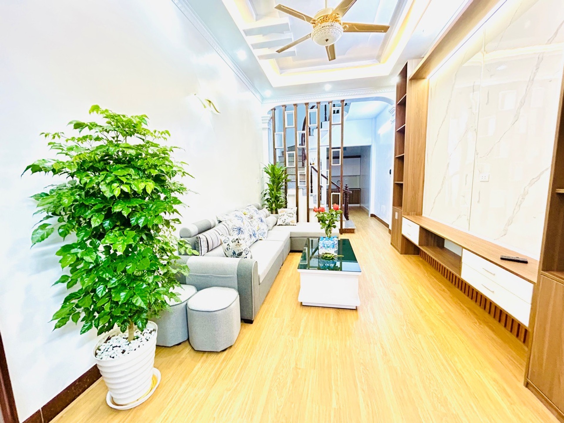 Bán nhà Nam Dư - diện tích 47m2 5 tầng - Nhà đẹp thơm mùi sơn - giá 10,5 tỷ