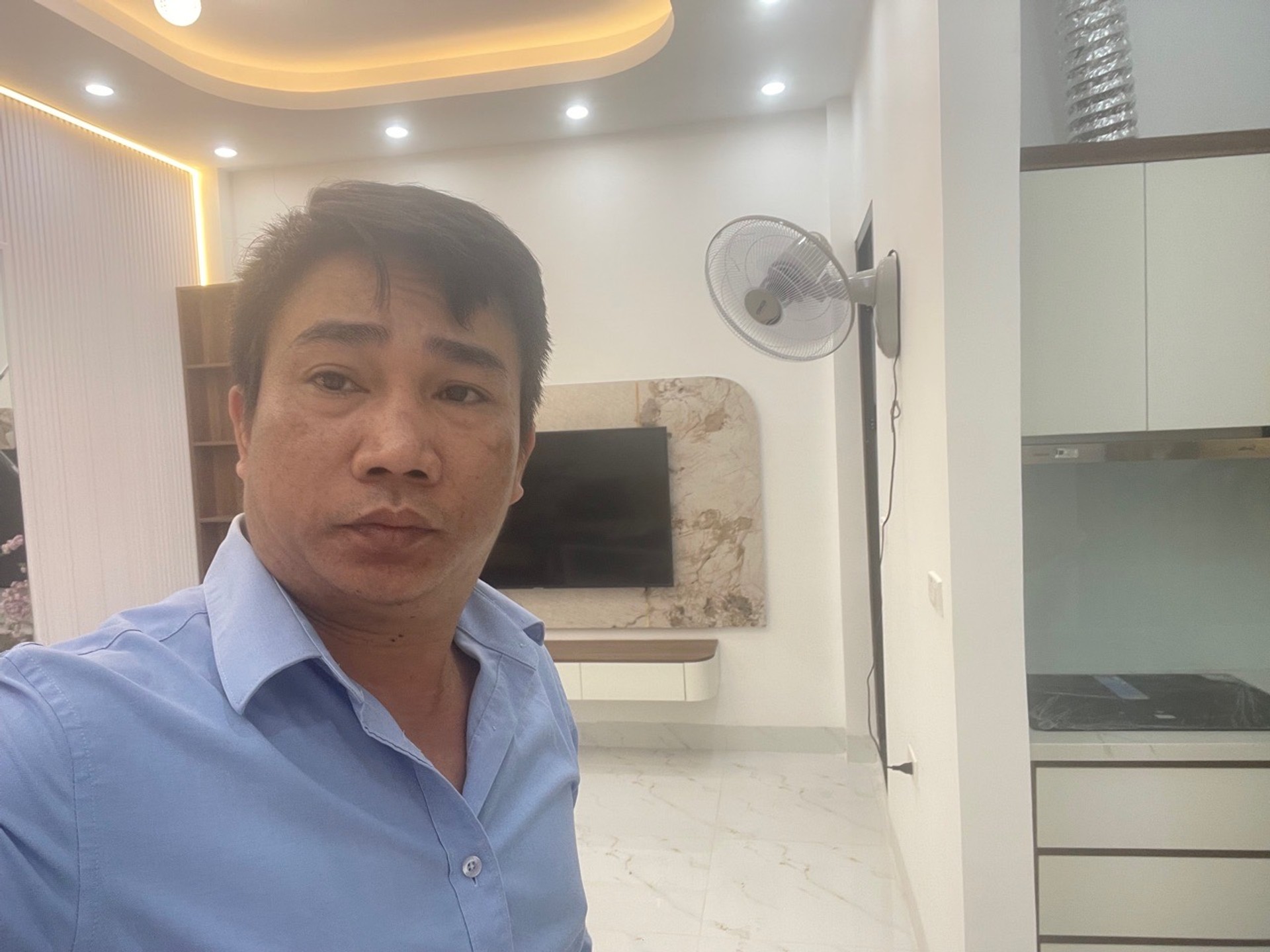 Bán nhà Hai Bà Trưng - diện tích 30m2 5 tầng - HÀNG HIẾM - VỊ TRÍ ĐẸP ĐẮC ĐỊA - giá 8,6 tỷ