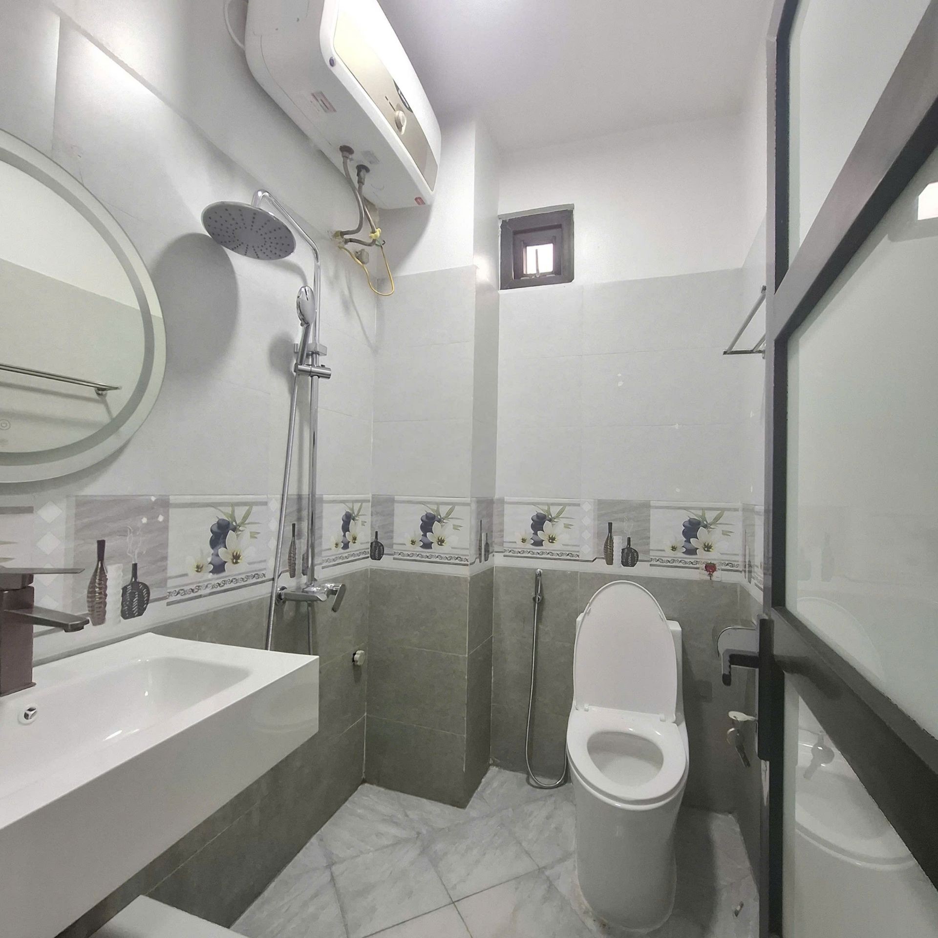Bán nhà Thanh Lân - diện tích 30m2 5 tầng - BA GÁC ĐỖ CỬA - giá 6,3 tỷ