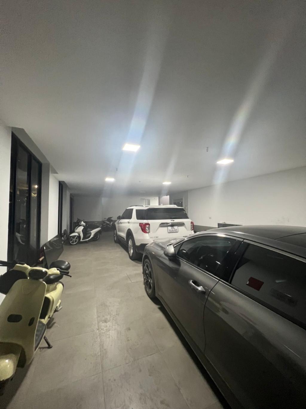 Bán nhà Đại Đồng - diện tích 160m2 6 tầng - Lô góc 2 mặt thoáng - giá 52,5 tỷ