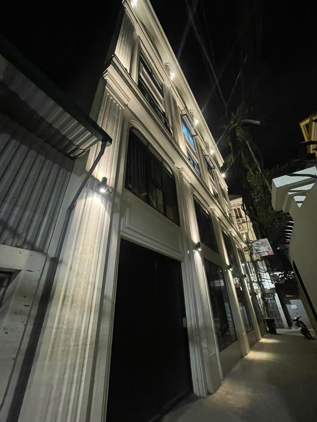 Bán nhà Đại Đồng - diện tích 160m2 6 tầng - Lô góc 2 mặt thoáng - giá 52,5 tỷ