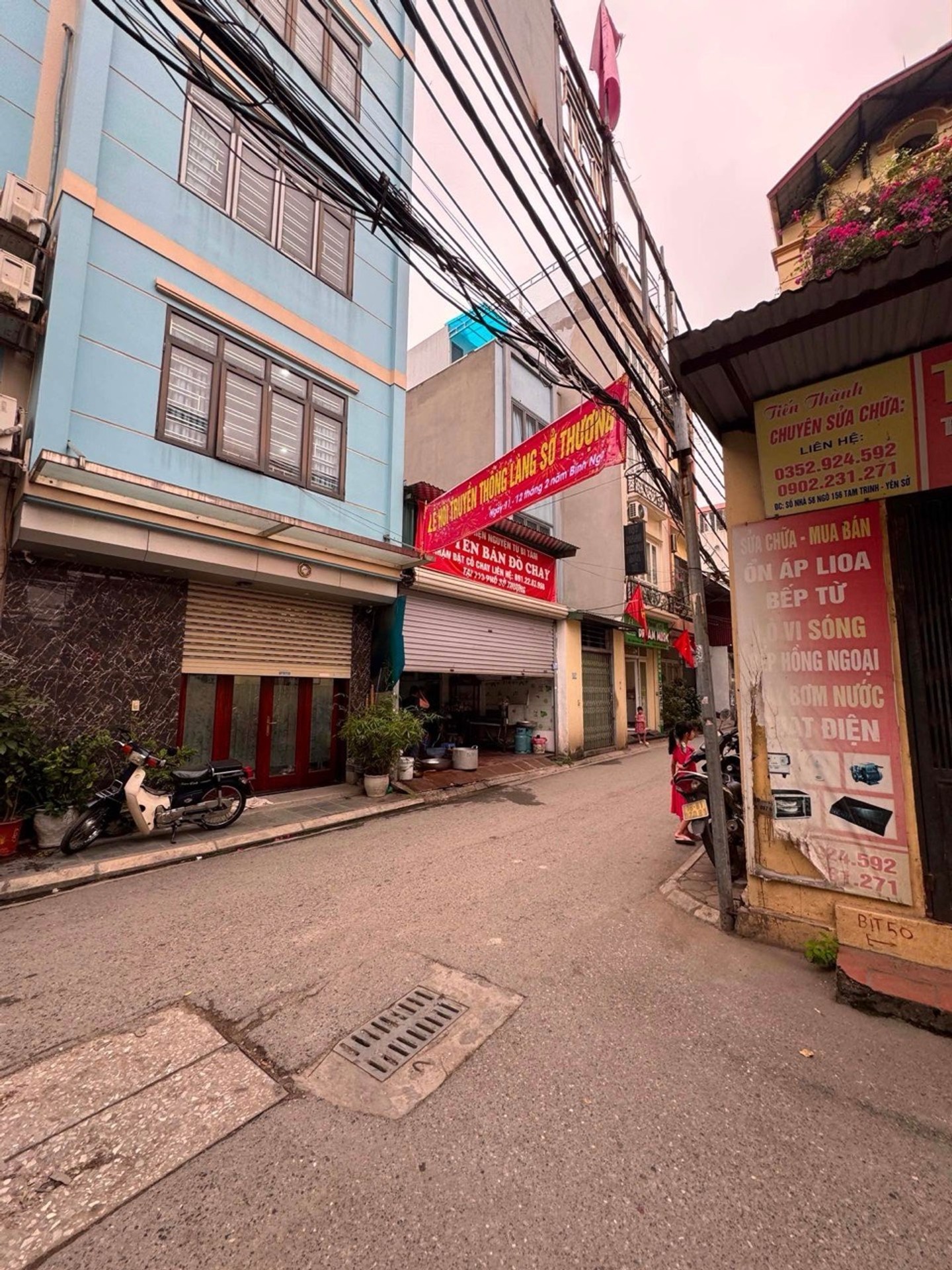 Bán nhà Tam Trinh - diện tích 85m2 2 tầng - ngõ ô tô tránh - giá 17 tỷ