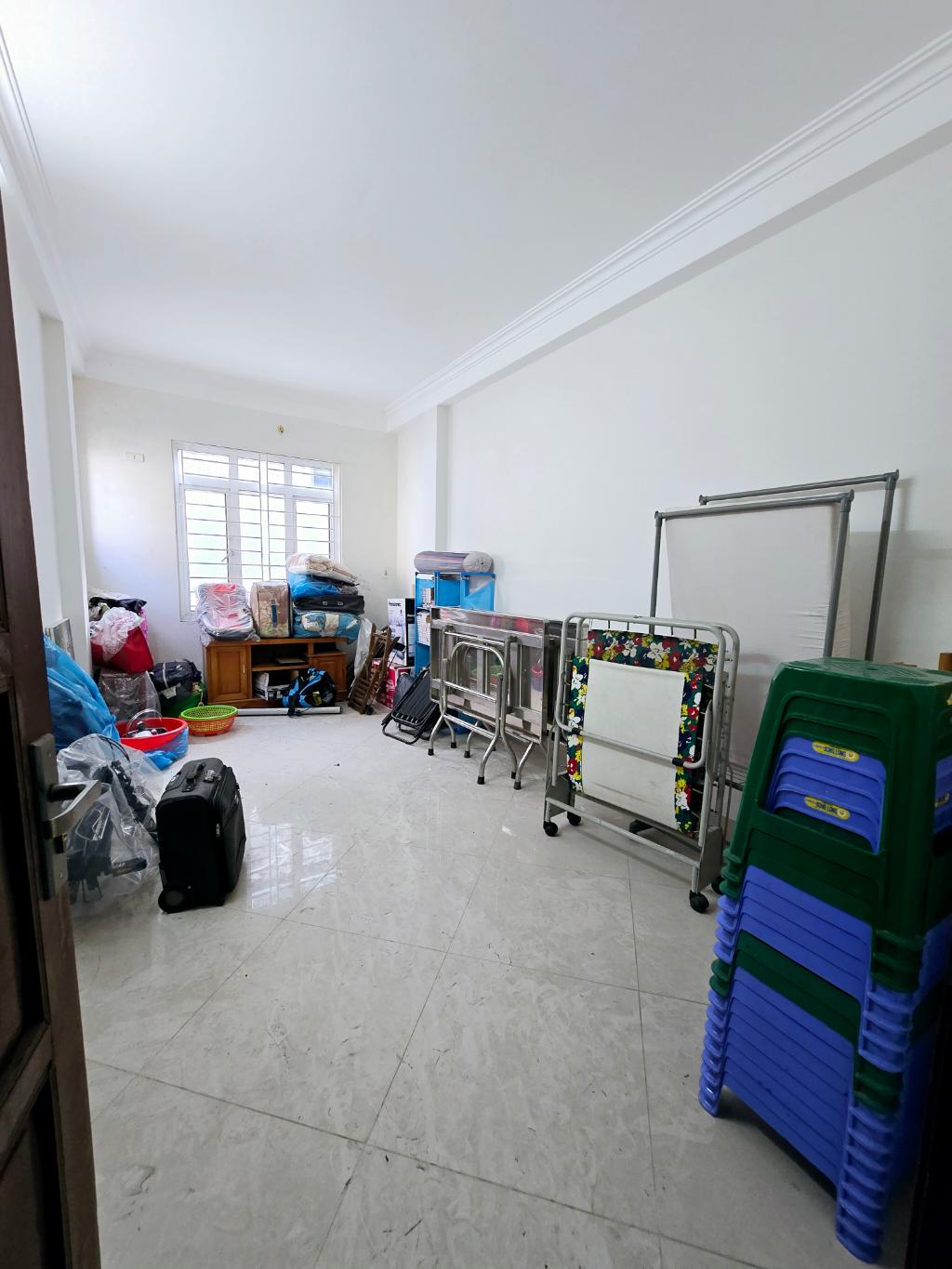 Bán nhà Ngọc Hồi - diện tích 128m2 3 tầng - Nhà dân xây KCBT chắc chắn - giá 20,5 tỷ