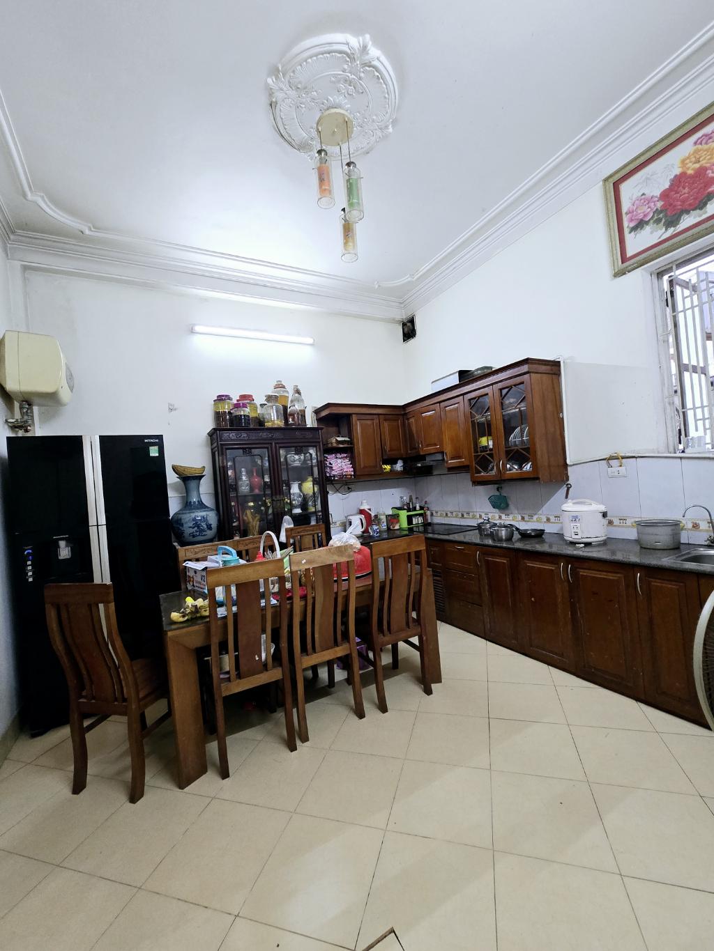 Bán nhà Ngọc Hồi - diện tích 128m2 3 tầng - Nhà dân xây KCBT chắc chắn - giá 20,5 tỷ