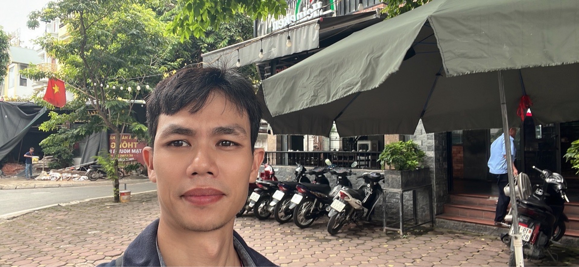 Bán nhà Tây Nam Linh Đàm - diện tích 335m2 4 tầng - Biệt Thự Lôgoc Kinh Doanh Sầm uất - giá 187,5 tỷ