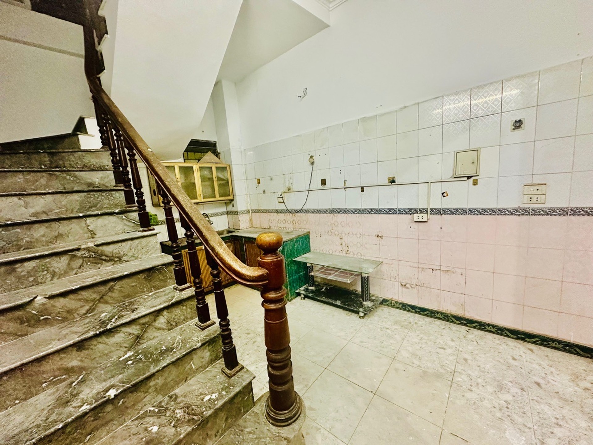 Bán nhà Khâm Thiên - diện tích 14m2 4 tầng - Sổ đỏ chung - giá 2,8 tỷ