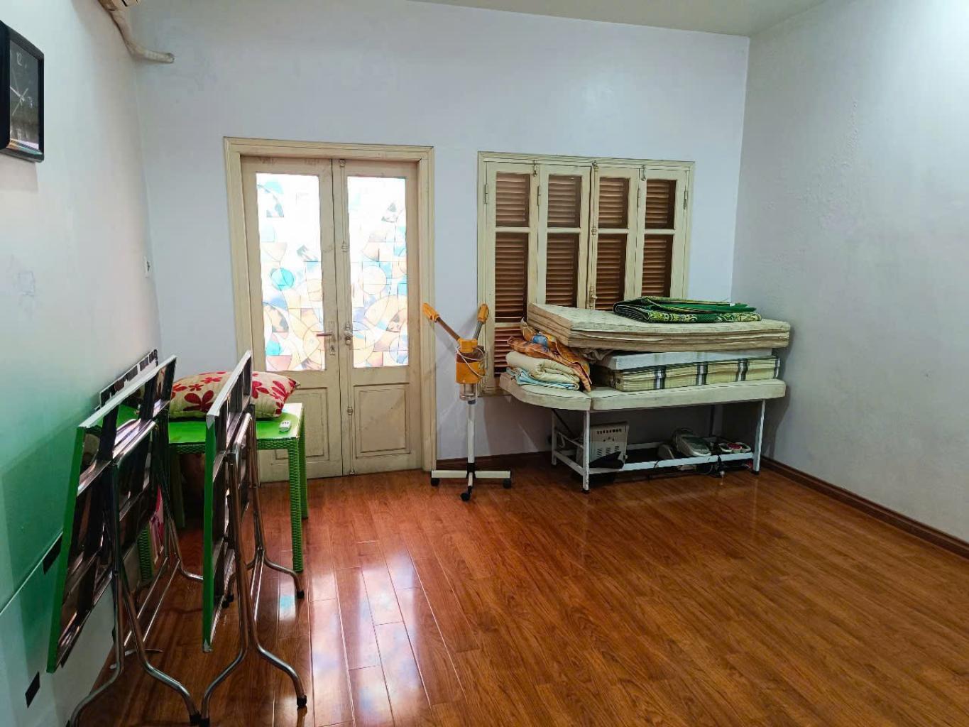 Bán nhà Lê Trọng Tấn - diện tích 135m2 5 tầng - Ô tô tránh - giá 37 tỷ