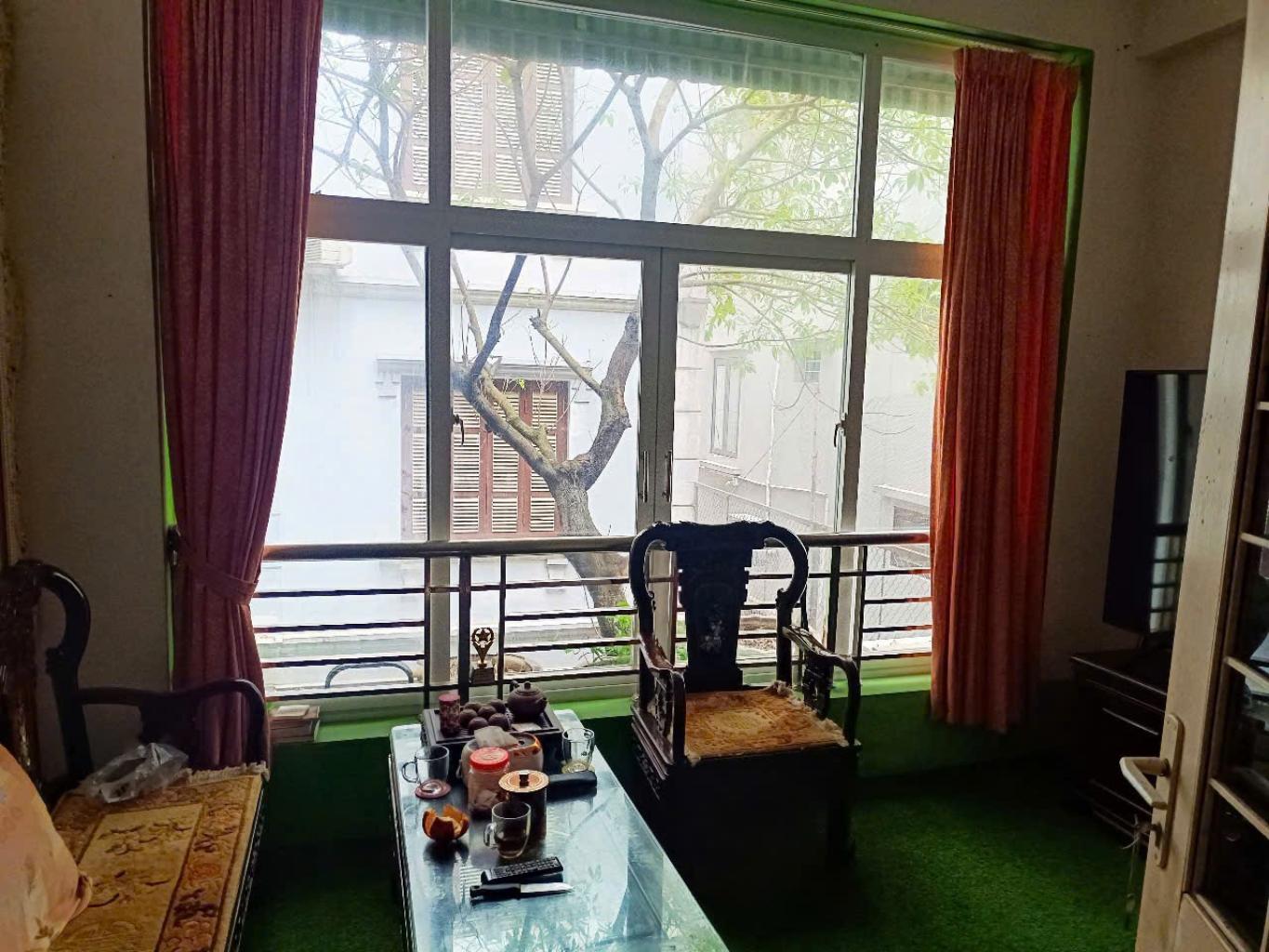 Bán nhà Lê Trọng Tấn - diện tích 135m2 5 tầng - Ô tô tránh - giá 37 tỷ