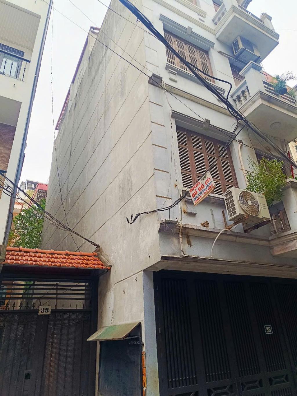 Bán nhà Lê Trọng Tấn - diện tích 135m2 5 tầng - Ô tô tránh - giá 37 tỷ