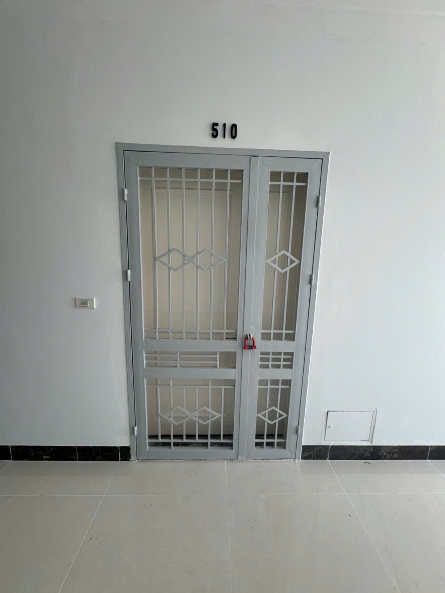 Bán nhà Nơ 21 KĐT mới Pháp Vân - diện tích 81m2 5 tầng - Lô góc - giá 5,75 tỷ