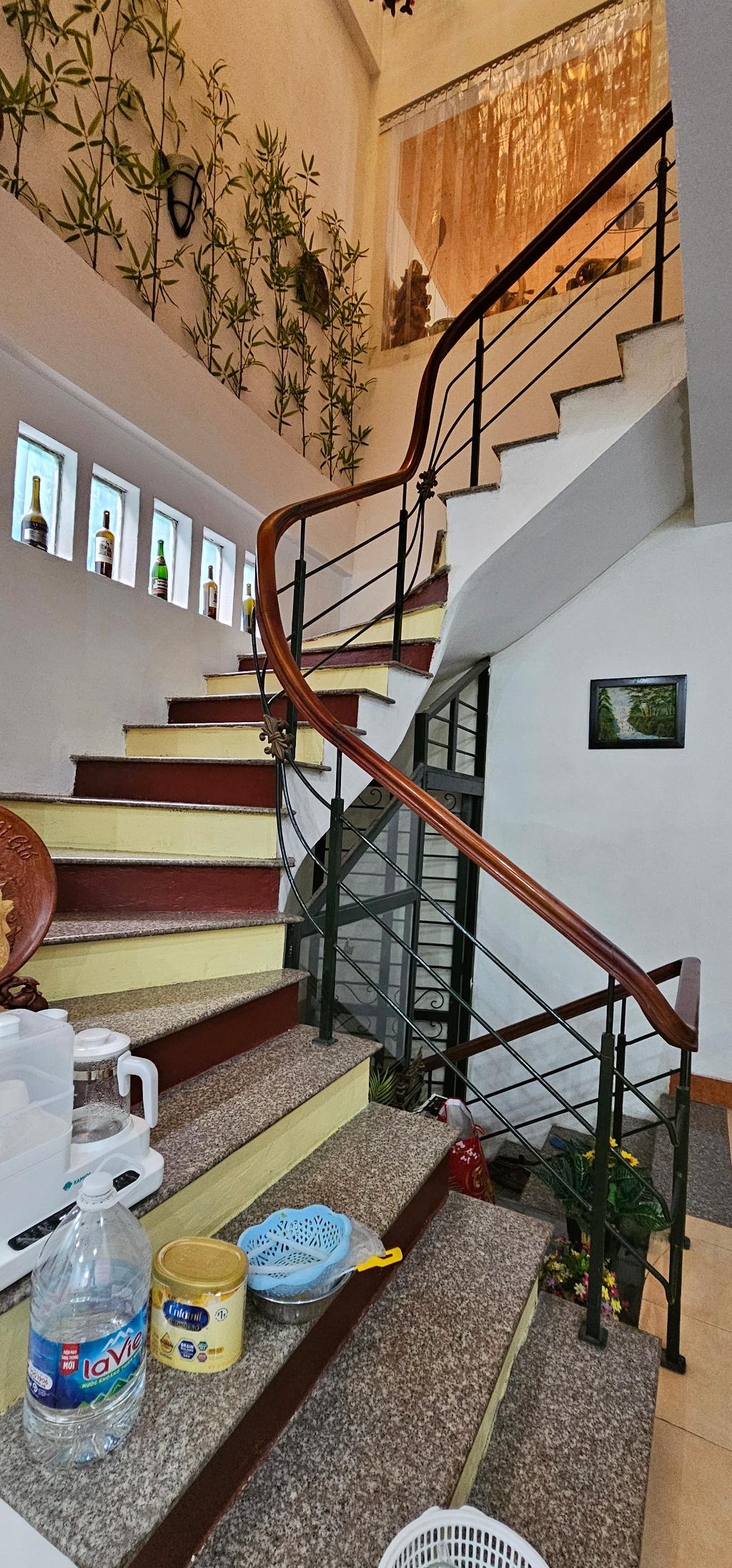 Bán nhà Đại La - diện tích 82m2 4 tầng - MẶT PHỐ - giá 32 tỷ