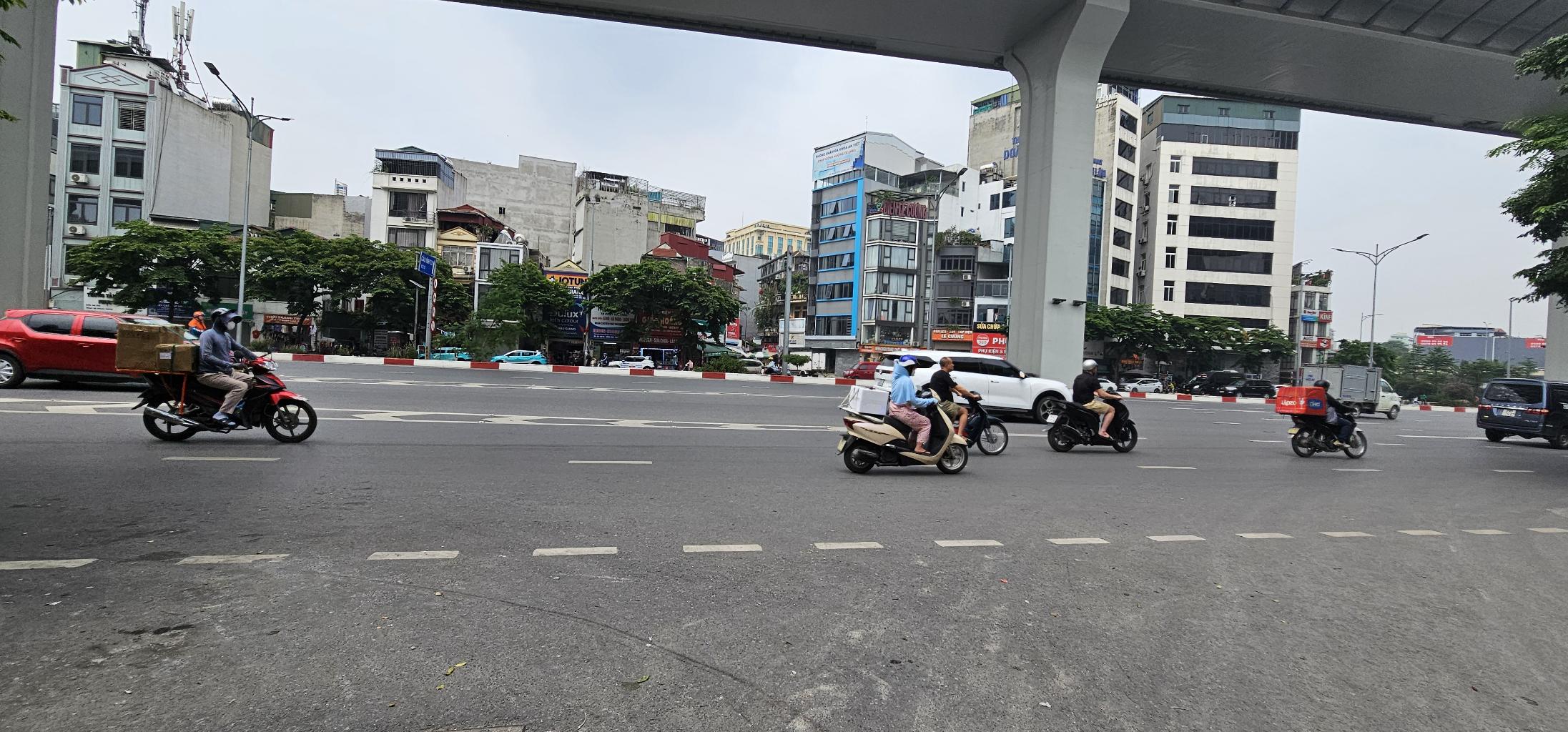 Bán nhà Đại La - diện tích 82m2 4 tầng - MẶT PHỐ - giá 32 tỷ