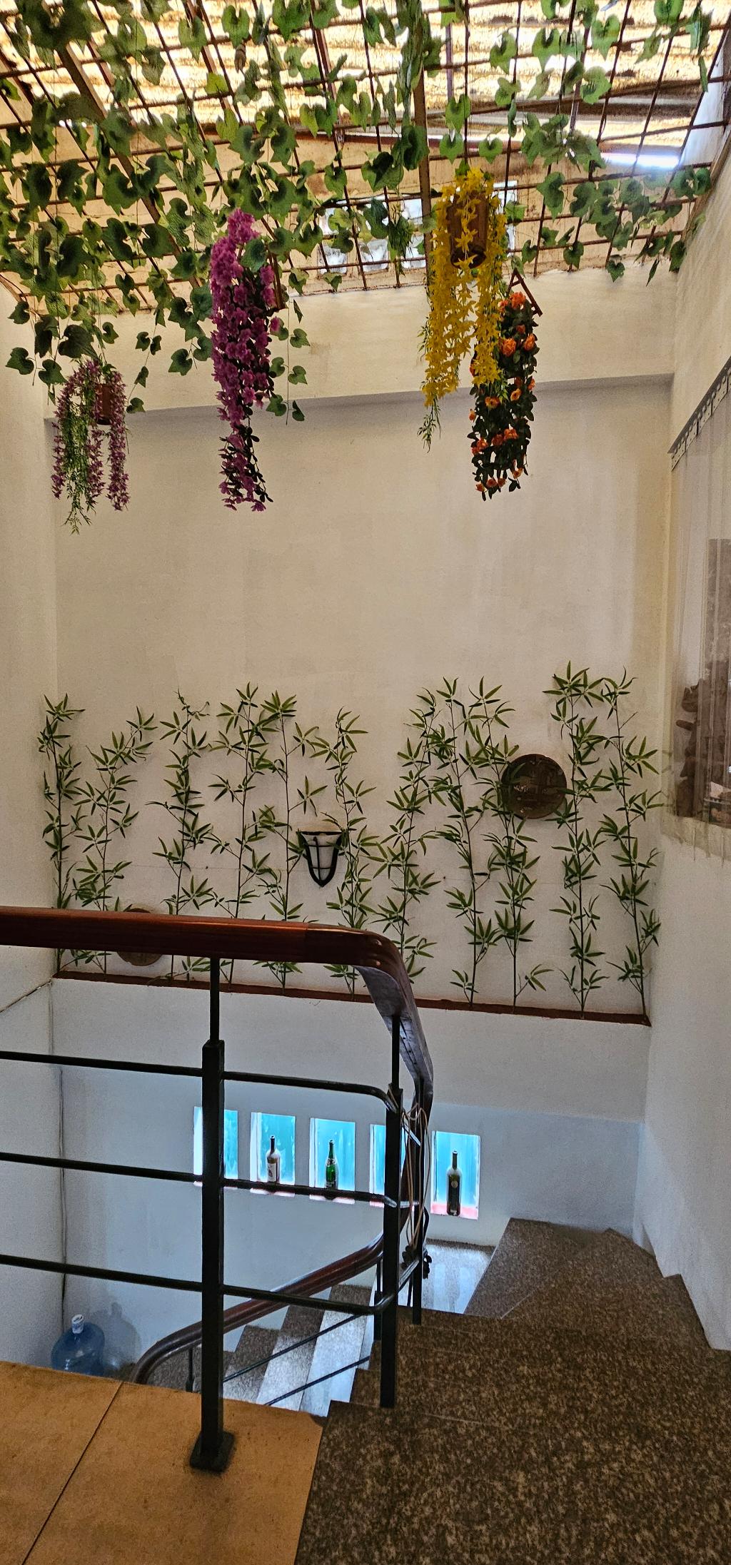 Bán nhà Đại La - diện tích 82m2 4 tầng - MẶT PHỐ - giá 32 tỷ