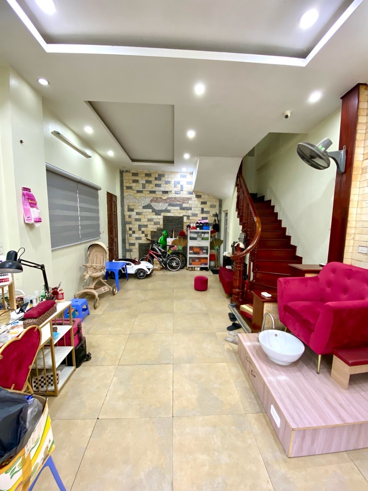 Bán nhà Giải Phóng - diện tích 31m2 5 tầng - Ô TÔ QUA NHÀ - giá 9,5 tỷ
