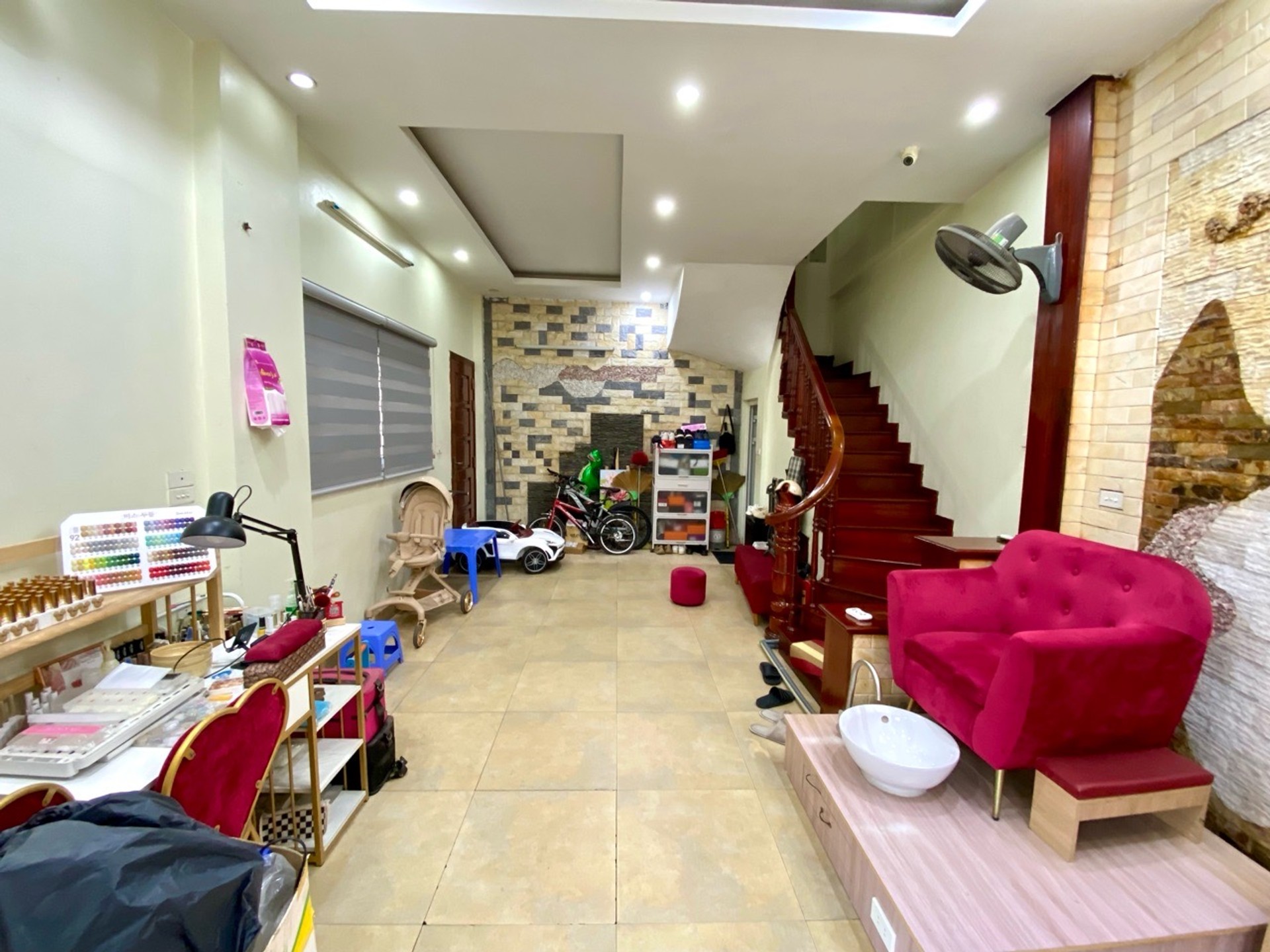 Bán nhà Giải Phóng - diện tích 31m2 5 tầng - Ô TÔ QUA NHÀ - giá 9,5 tỷ