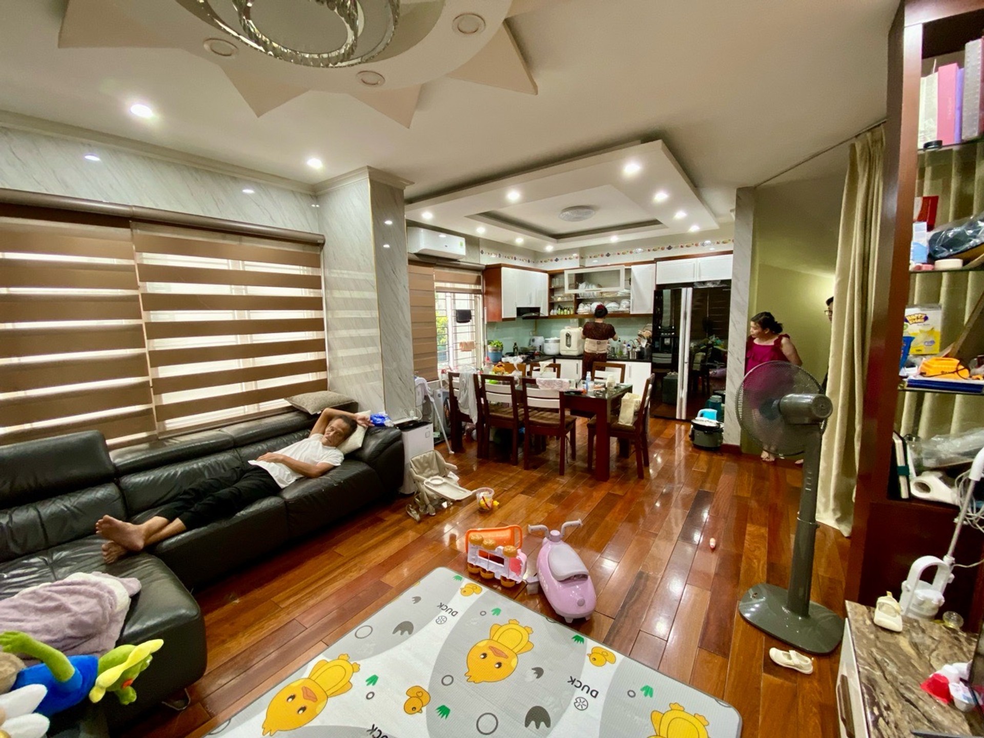 Bán nhà Giải Phóng - diện tích 31m2 5 tầng - Ô TÔ QUA NHÀ - giá 9,5 tỷ