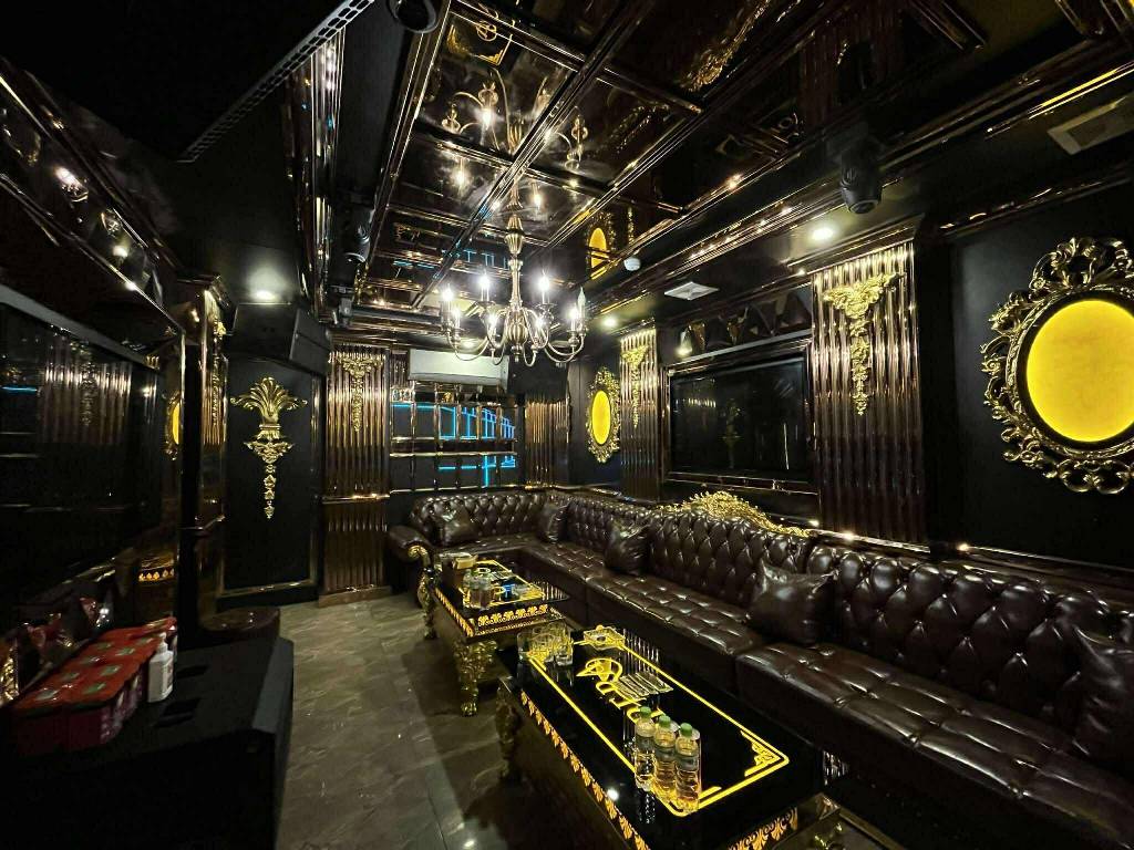 Bán nhà Hào Nam - diện tích 90m2 10 tầng - Mặt phố sầm uất - giá 7,2 tỷ