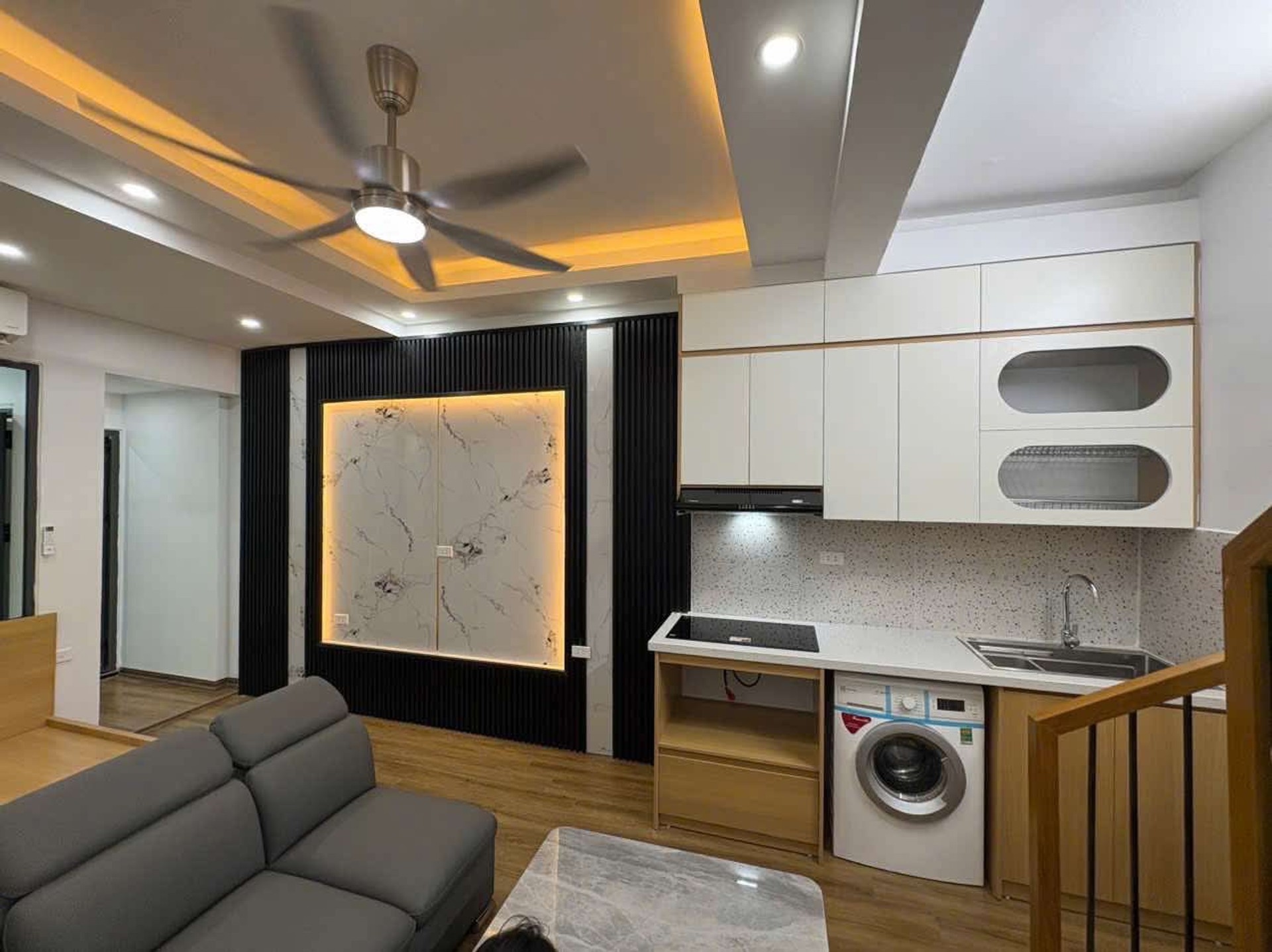Bán nhà Láng Hạ - diện tích 150m2 2 tầng - Duplex 2 tầng - giá 7,5 tỷ