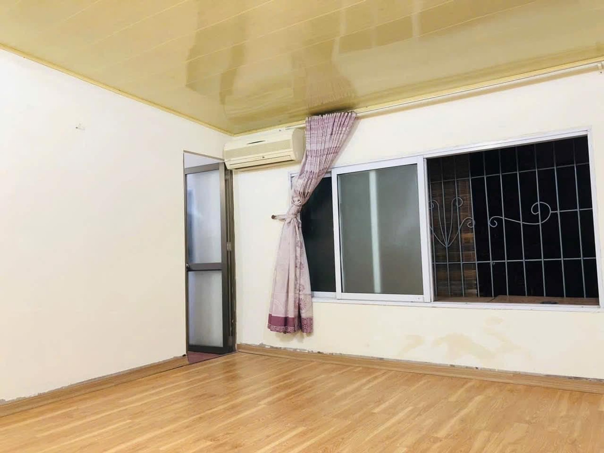 Bán nhà Nguyễn Quý Đức - diện tích 50m2 3 tầng - Lô góc thoáng sáng - giá 2,9 tỷ