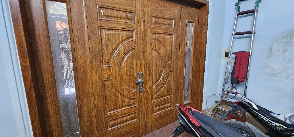 Bán nhà Bùi Xương Trạch - diện tích 112.7m2 5 tầng - Mặt ngõ 2 ô tô tránh - giá 31 tỷ