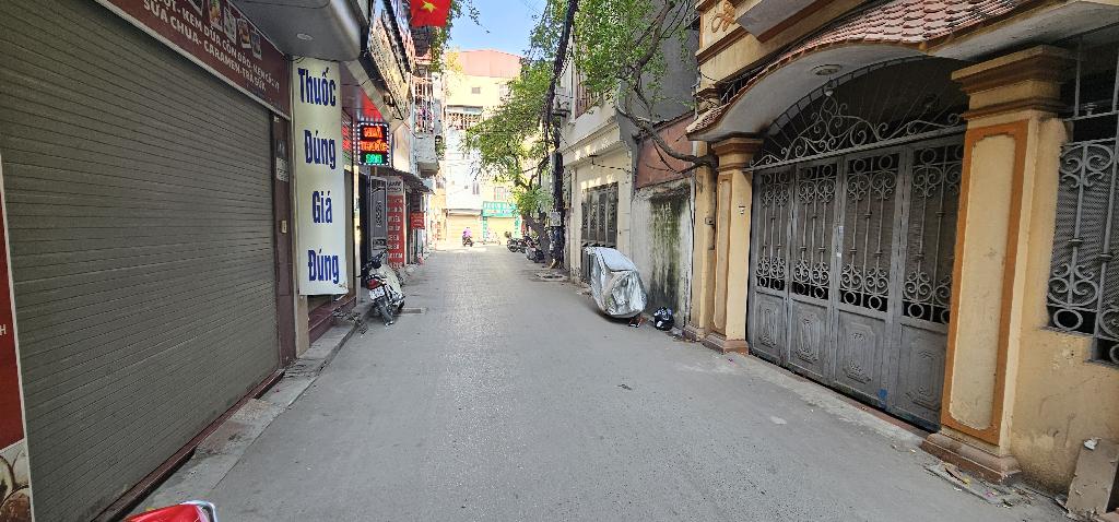 Bán nhà Bùi Xương Trạch - diện tích 112.7m2 5 tầng - Mặt ngõ 2 ô tô tránh - giá 31 tỷ