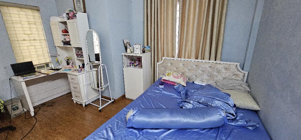 Bán nhà Bùi Xương Trạch - diện tích 112.7m2 5 tầng - Mặt ngõ 2 ô tô tránh - giá 31 tỷ